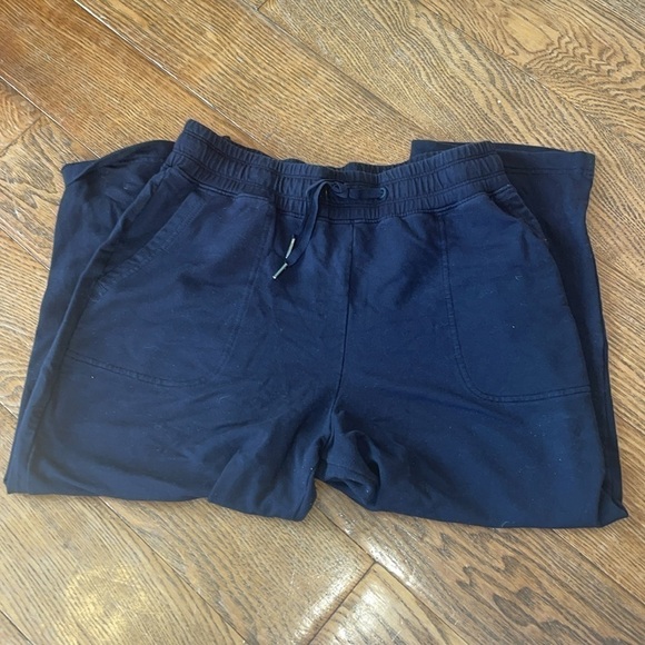 EUC Member’s Mark French Terry Capri Joggers Black Size Small - Picture 4 of 7